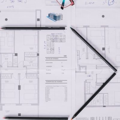 Maison sur-mesure : combien prévoir pour un projet de construction ou d’extension ?